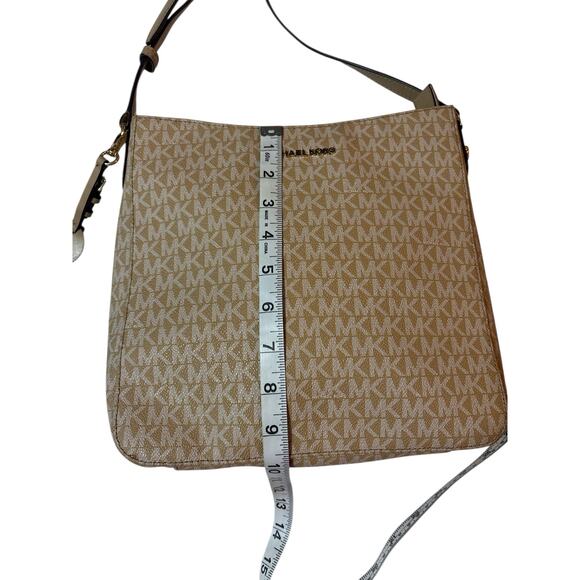 Michael Kors Jet Set Travel Large Logo Messenger - Tan - Picture 9 of 10